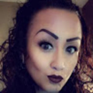 Meet your Posher, Eligia